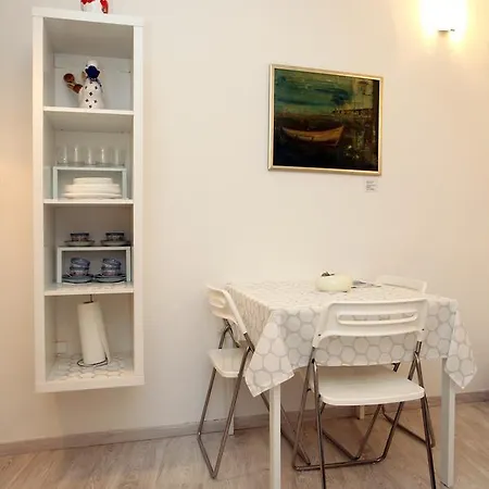 Apartma Mery Appartement *